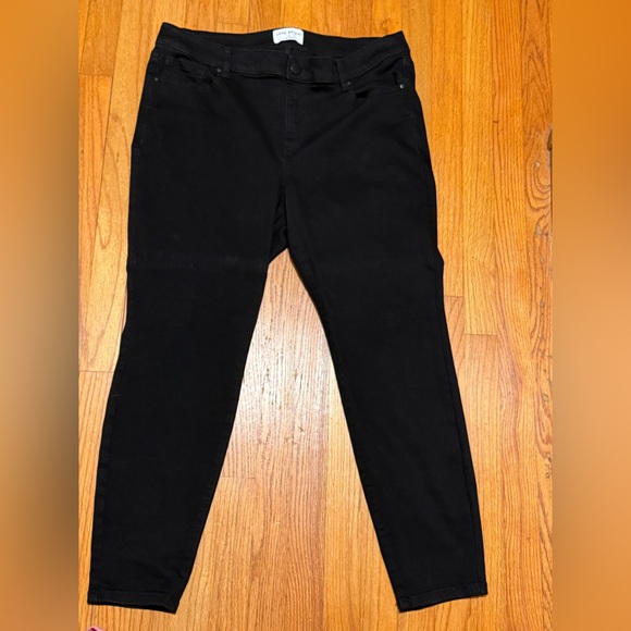 Lane Bryant Signature Fit Sateen Skinny Jean, Black Denim - Picture 4 of 10